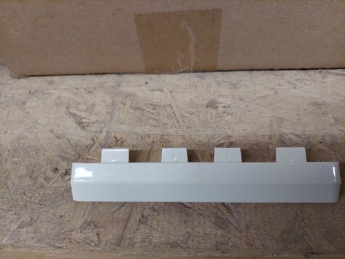Wiremold 5406A Ivory Cover clip, box of 10 - Picture 2 of 2