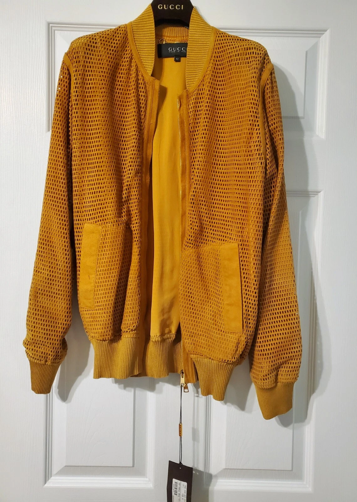 Giacca bomber nuova con etichette Gucci pelle scamosciata traforata marrone chiaro marrone chiaro taglia 42