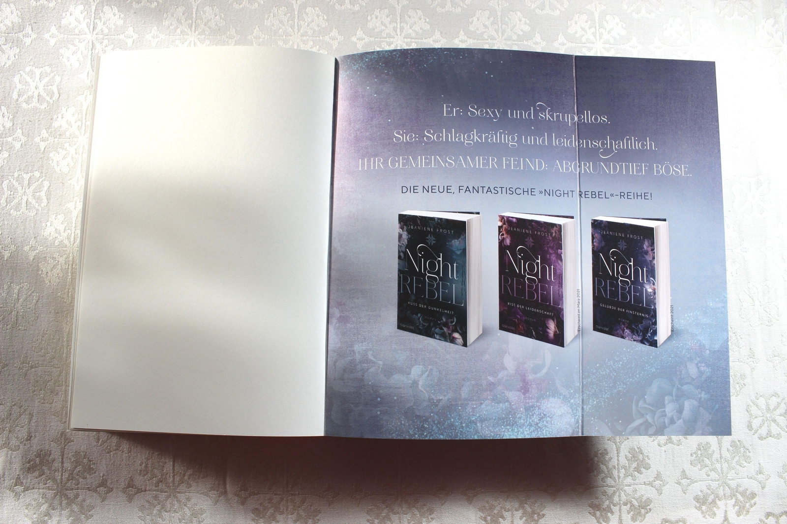 Thumbnail - Night Rebel 1 - Kuss Der Dunkelheit Roman Jeaniene Frost Taschenbuch