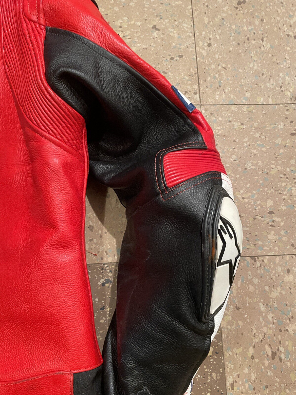 Foto 17 di 24