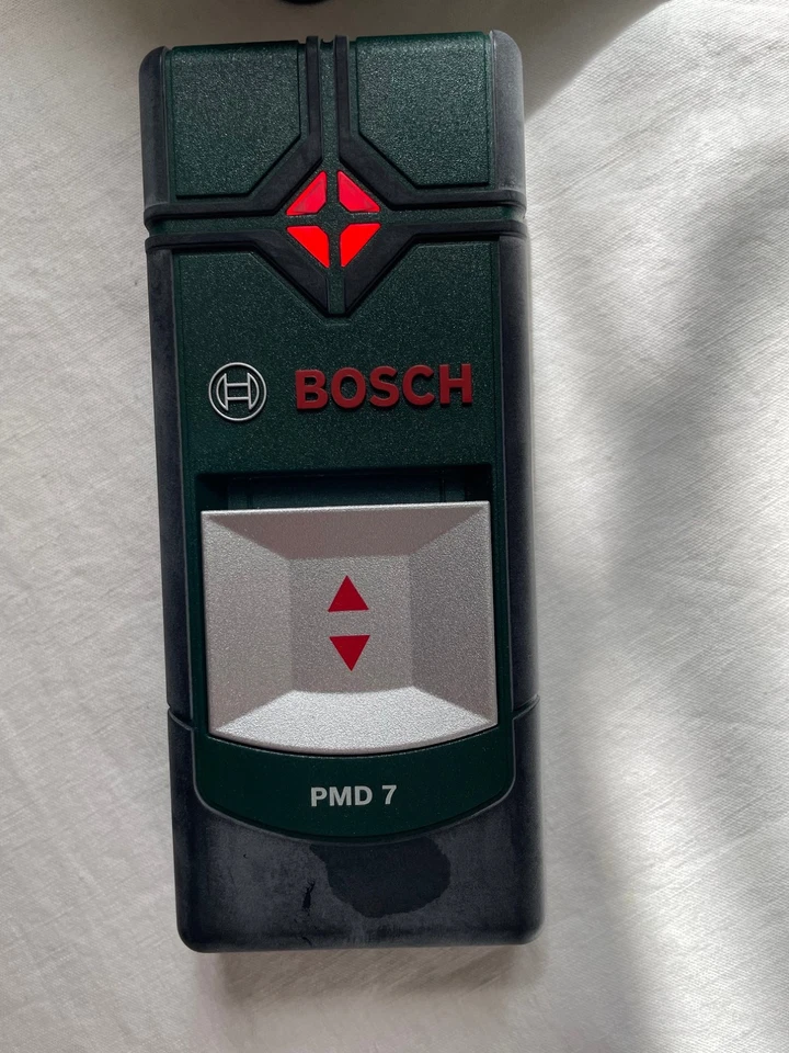 Détecteur de matériaux ferreux, non ferreux, câbles électriques BOSCH PMD 7 - Photo 3/4
