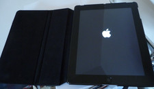 Apple MC706B/A iPad 3rd Gen 9.7" inch 27.2GB WiFi Black - Good Working Order!!