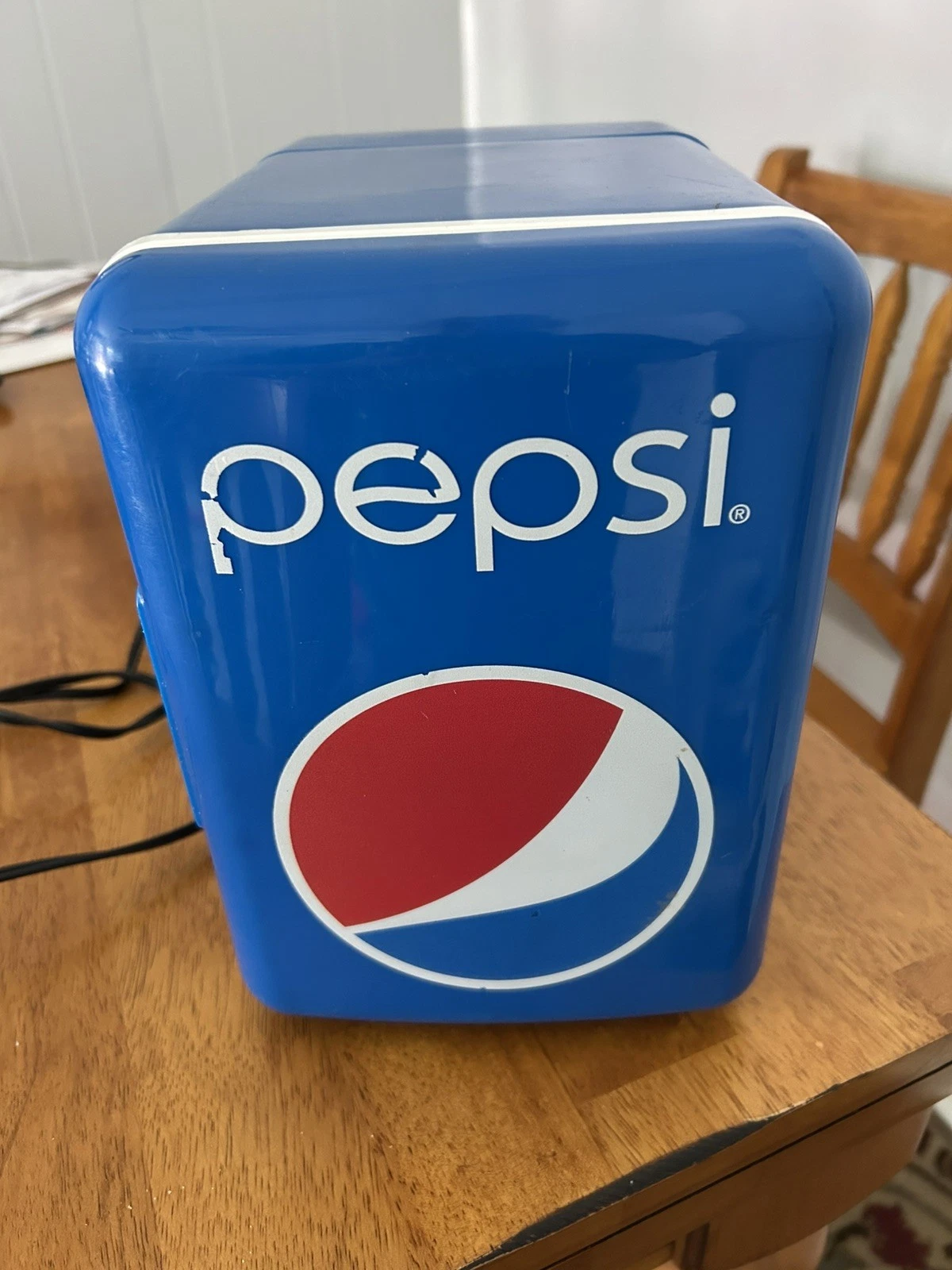 Pepsi Compact Portable Mini Cooler Mini Fridge 6Can Mini Beverage Center Working