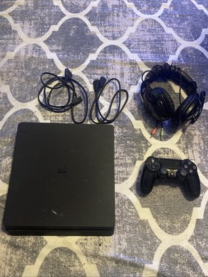 PS4 Slim 500GB Schwarz mit Ein Controller