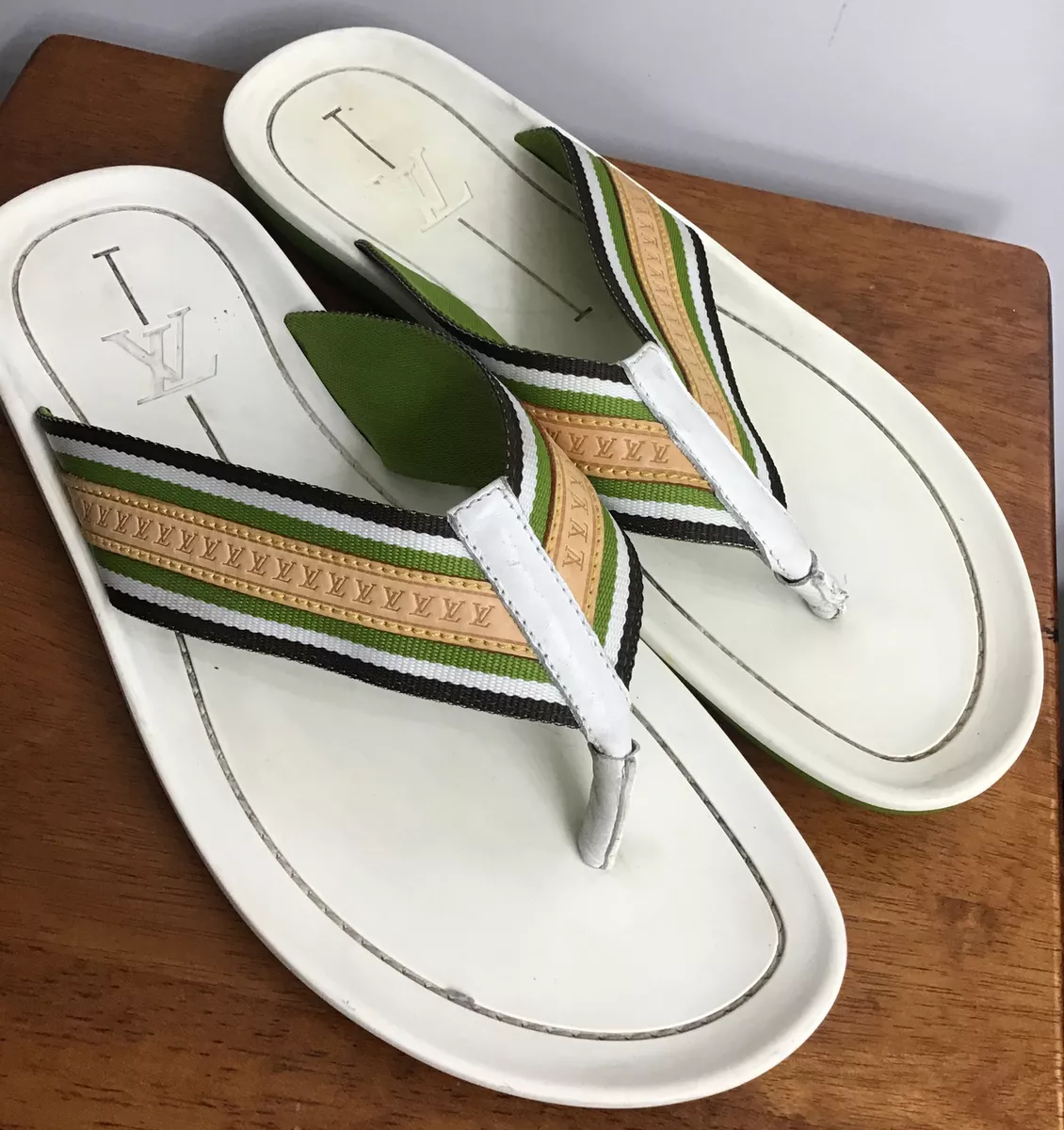 Louis Vuitton mens flip flops slipper sandals shoes