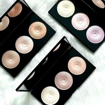 MAKEUP REVOLUTION Highlighting Powder Palette - Strobe Lighting Radiant Lights