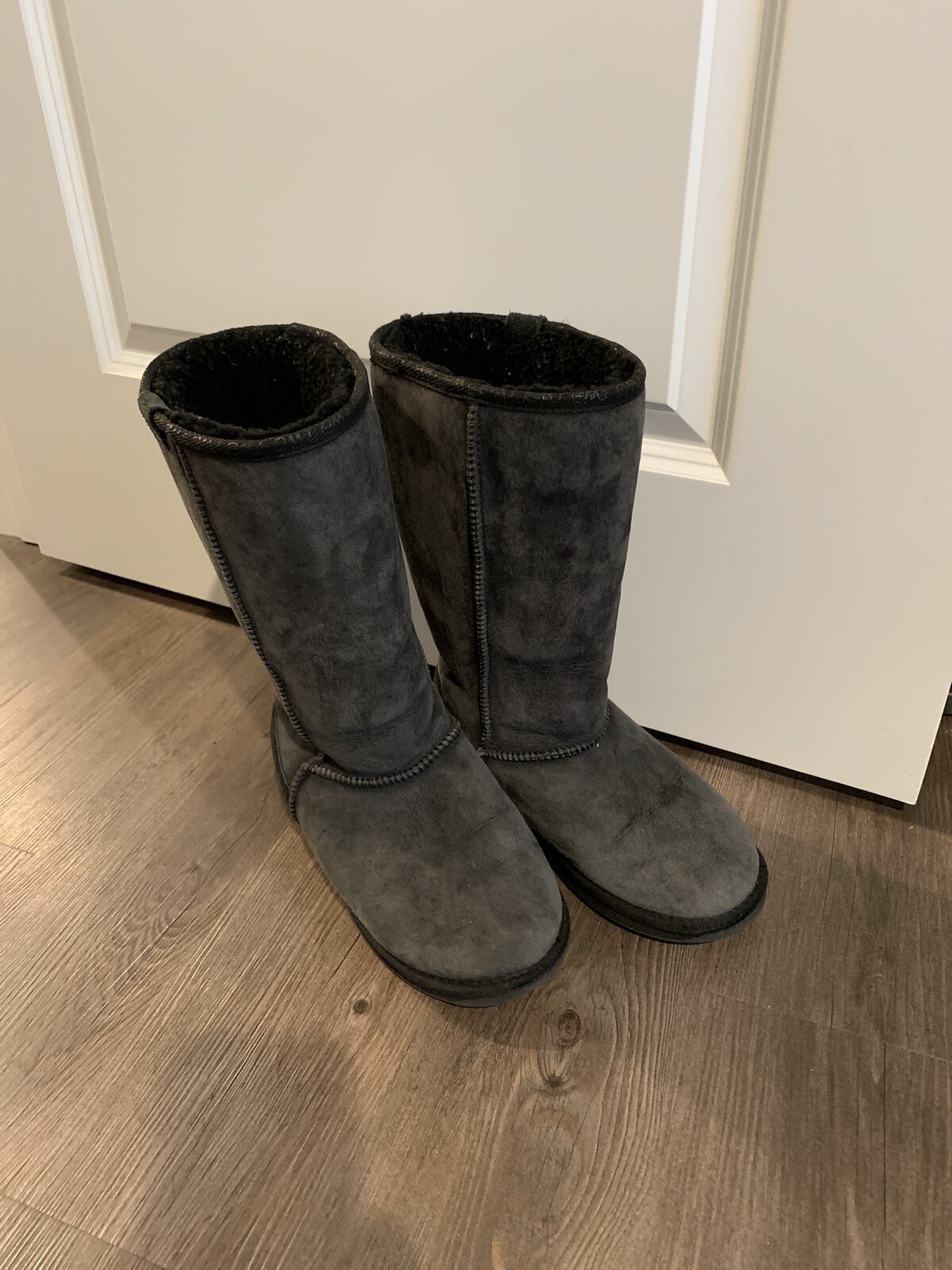 EMU Australia Stinger Hi Sheepskin 