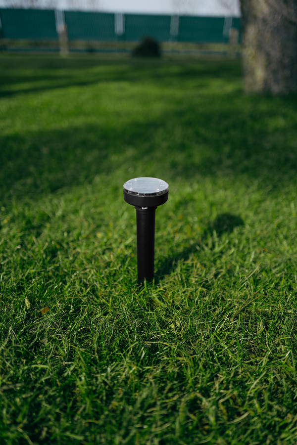 Solar Powered Sonic Pest Repeller – Moles, Squirrels, Mice – MR MOLE