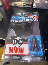 MCFARLANE DC COMICS PAGE PUNCHERS BATMAN REBIRTH 3  ACTION FIGURE & COMIC BOOK