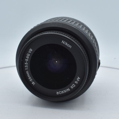 Nikon AF-S DX Nikkor 18-55mm f/3.5-5.6 G VR Autofocus APS-C Lens {52}