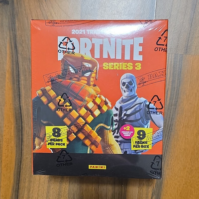 Panini Fortnite Series 3 Trading Cards Display Box 2021, 9 Packs, 8 Cards/Pack