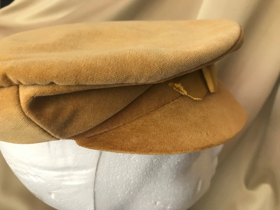 Vintage womens festive yellow suede Beret cap finished with golden ribbon - Image 4 of 4