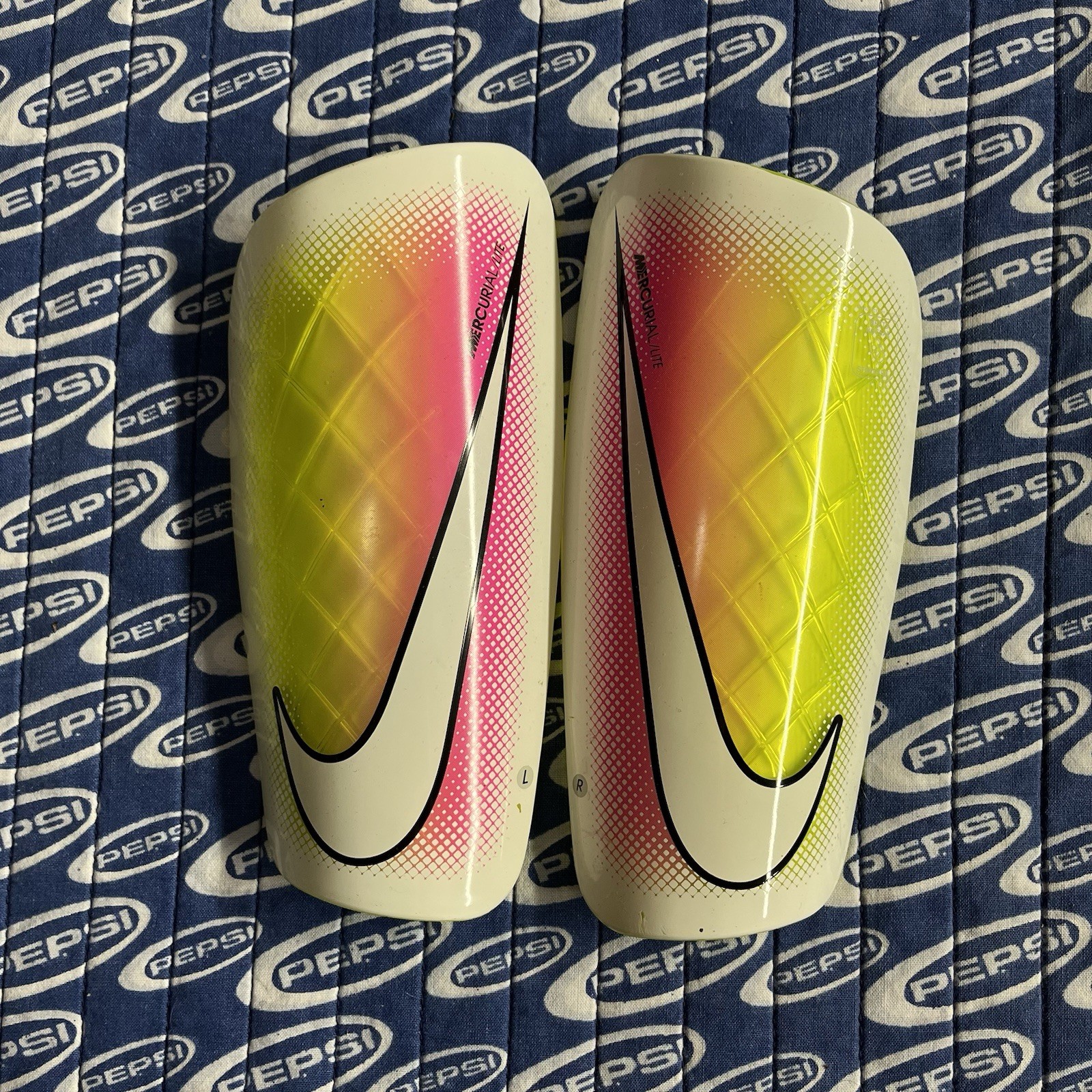 Nike Mercurial Lite Shin Guards