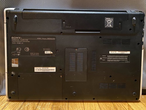 Sony VAIO SVE151J13V (SVE1513P1RW) 15.6″ - Zdjęcie 3 z 5