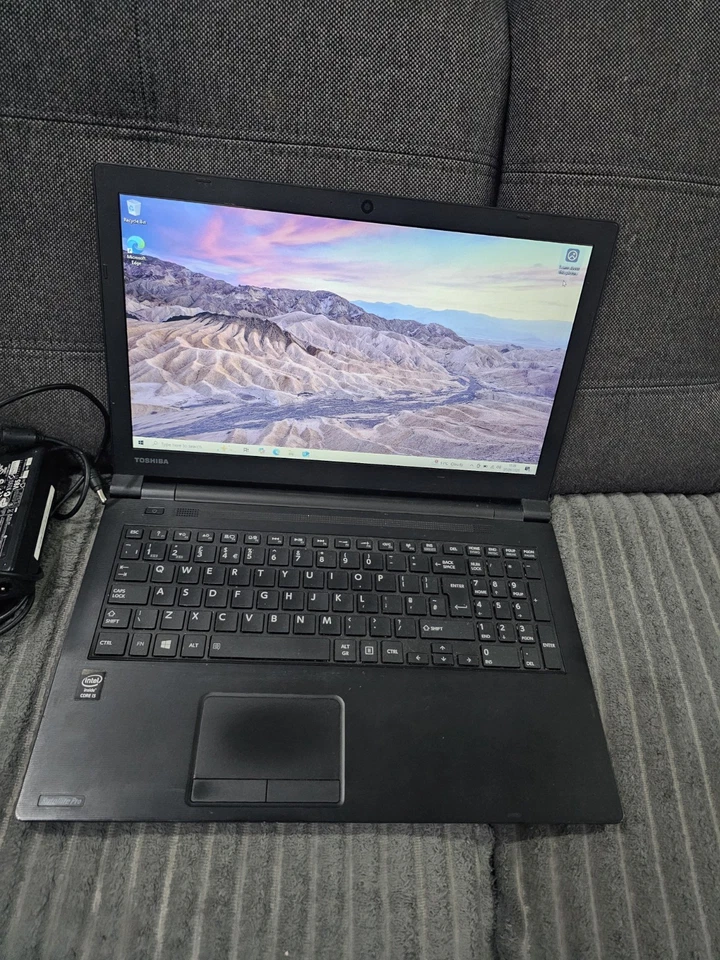 K883 Toshiba Satellite Pro R50-B-12V 15.6" i5 4210U 1.7GHz 4GB RAM 128GB SSD - Image 2 of 4