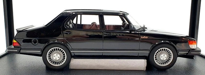 Cult Models масштаб 1/18 CML099-3 - SAAB 900 Turbo 4 двери - черный - Изображение 4 из 4