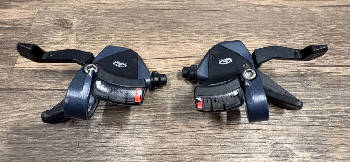 Levier De Vitesses Shimano Deore LX SL-M570 - Gauche, 9 Vitesses - Occasion