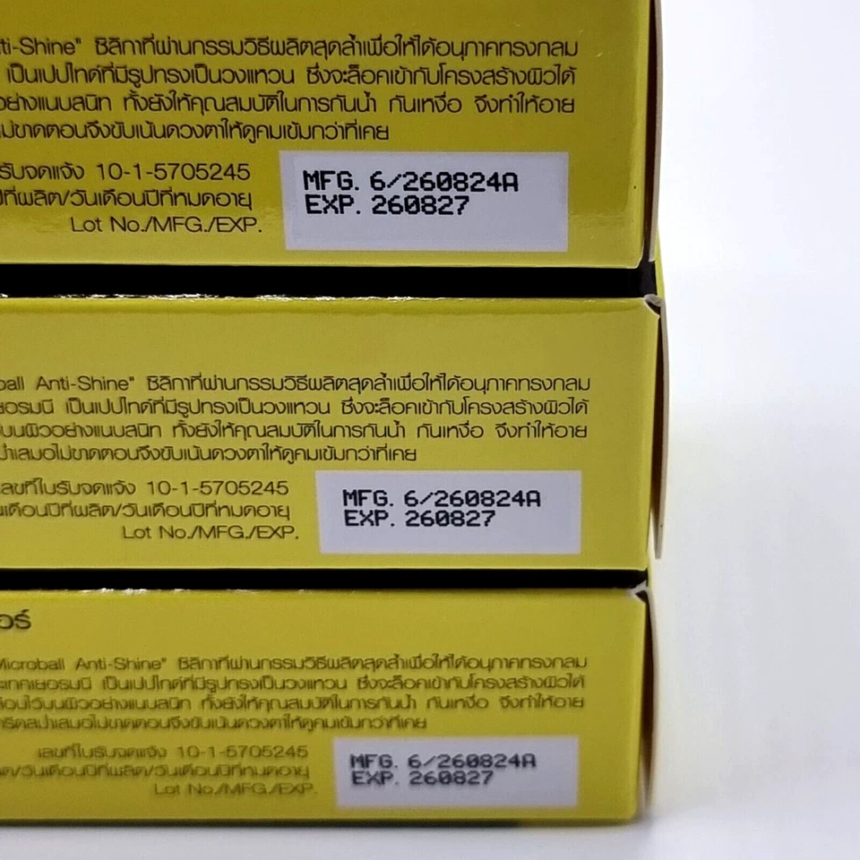 Delineador de Ojos Mistine Delineador Negro Líquido Impermeable Maquillaje Mate Larga Duración 4.5g x3 Foto 3 de 4