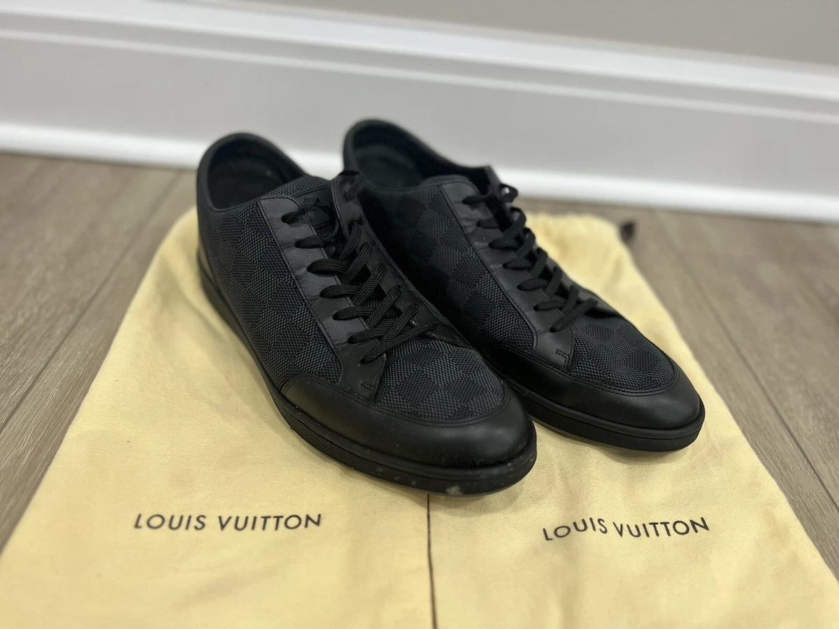 CLOSEUP! Louis Vuitton LV Trainer '54' WHITE RED SNEAKER (ON FOOT) 