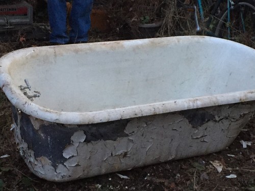 Antique Claw Foot Tub,Salvage, Feet Included, Brass Art Deco Faucet Local Pickup