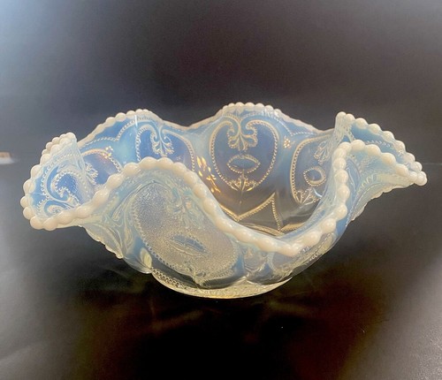 DUGAN NORTHWOOD VICTOR/ JEWELED HEART GLASS OPALESCENT EDGE RUFFLED BOWL SET - Picture 3 of 9
