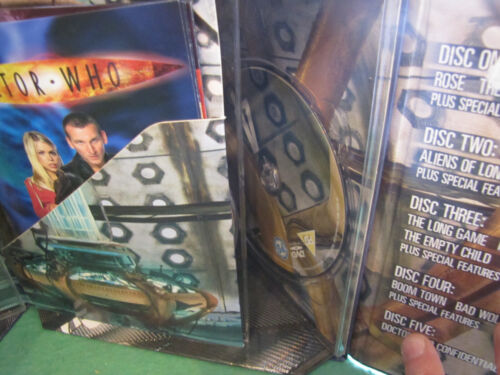 Doctor Who The Complete First Series Tardis DVD Boxset - Picture 6 of 7