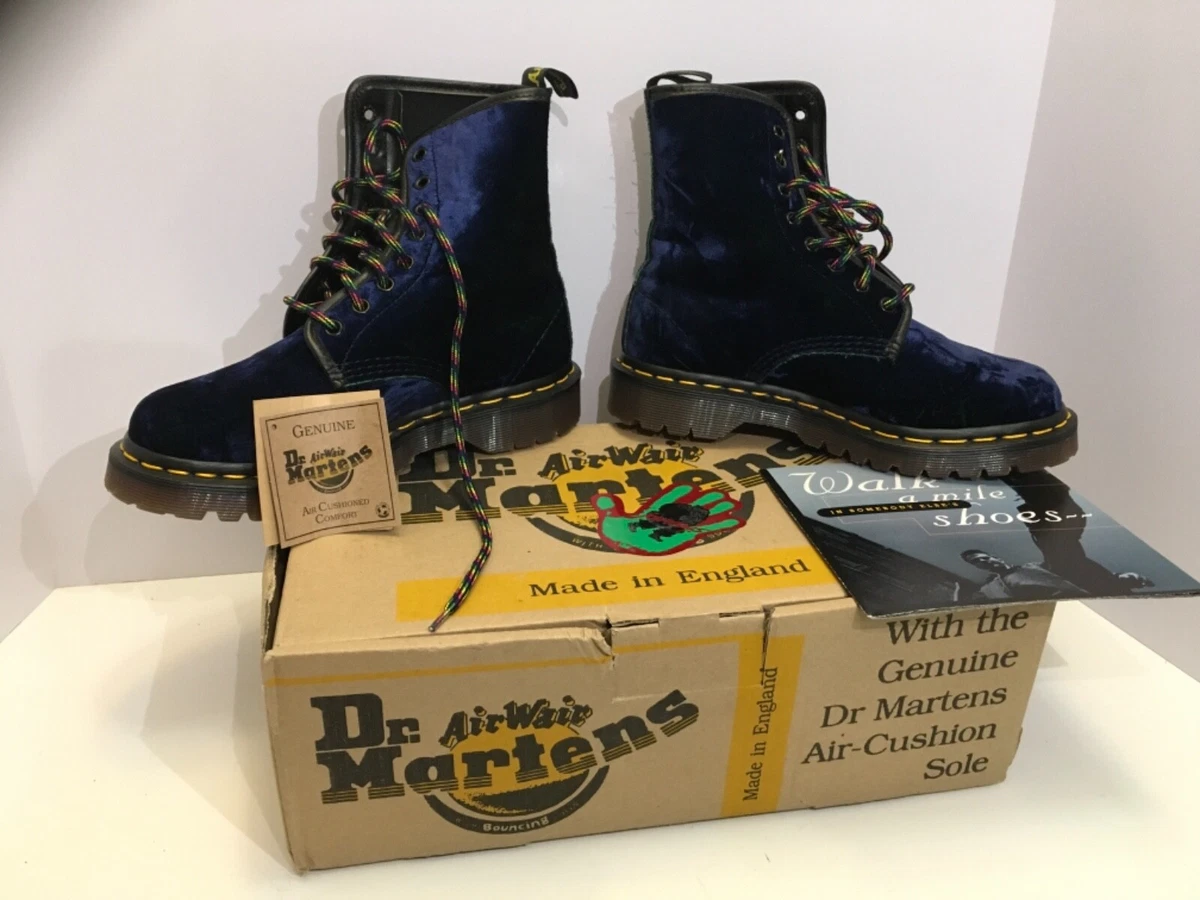 Dr. Martens Blue Suede Boots for Men for Sale | Shop New  display picture 3