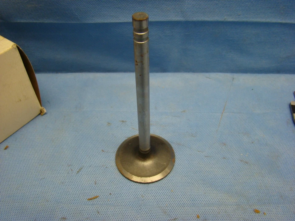 Pontiac 400 1968 1969 válvula de admisión Race 2BBL 9792334 GTO Tempest Firebird Foto 2 de 3