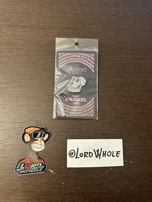 Bored Bee Pin BAYC APEFEST 2024 Lissabon - Limited!