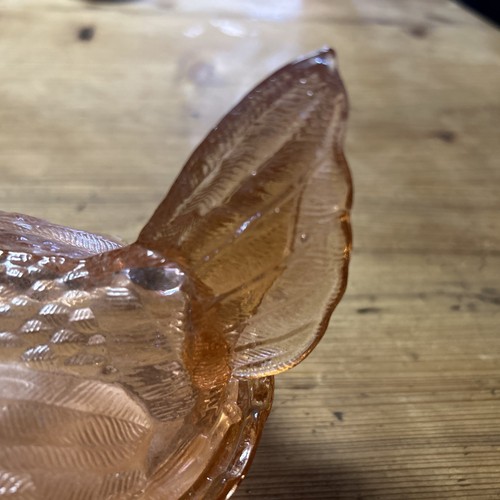 Vintage Large Peach Glass Chicken Hen on Nest - Picture 4 of 15