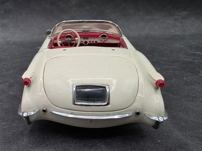 Franklin Mint 1953 Chevy Corvette Convertible 1:24 Scale Diecast