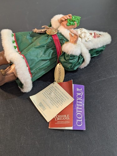 CLOTHTIQUE von POSSIBLE DREAMS "A Gift of Green" irischer Weihnachtsmann Neu mit Etikett - Bild 8 von 22