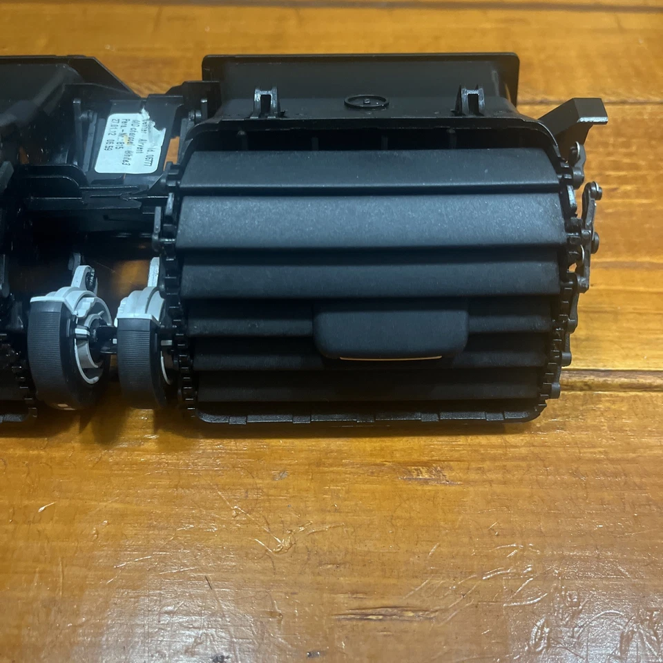 Volvo XC60 2010-2017 ventilación de tablero central OEM Foto 4 de 4