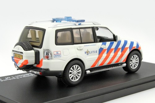 2010 MITSUBISHI PAJERO “Holland Police” - 1/43 Triple 9 - Picture 4 of 5