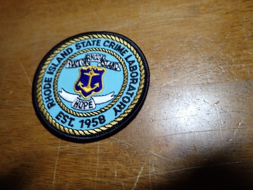 VINTAGE STATE CRIME LAB RHODE ISLAND COLLECTIBLE OBSOLETE SHOULDER patch bx p#22