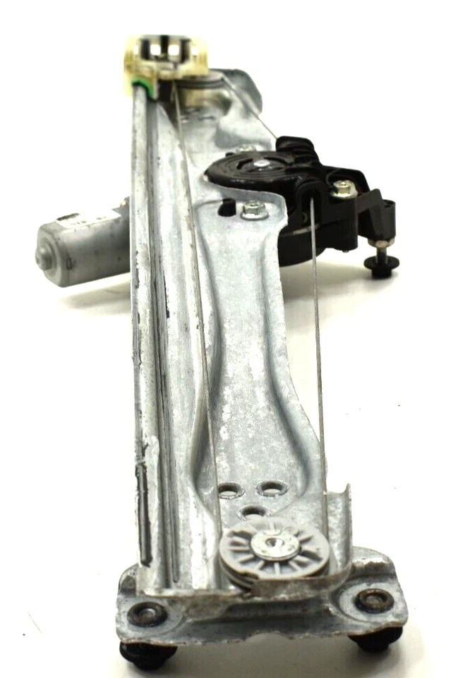 Chevrolet Silverado 3500HD 2020-2023 OEM regulador de ventana de puerta lateral trasera derecha Foto 3 de 4