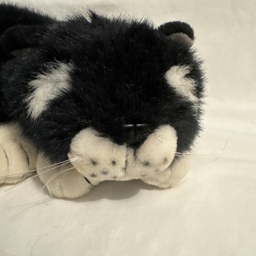 VTG W.M.G Plush Black White Cat - Purrs & Meows Belly Moves - Motion Activated - Picture 2 of 5