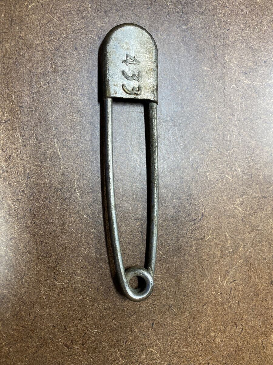 Antique Safety Pin Key Tag 433 Patent 1991827 Old Key Chain Tag 5 Antique Safety Pin Key Tag 433 Patent 1991827 Old Key Chain Tag 5