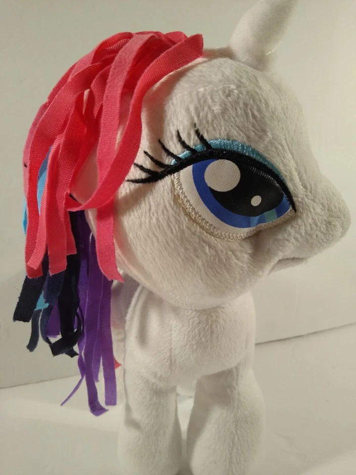 Brinquedo Funrise Hasbro White My Little Pony Friendship is Magic Rarity 11 polegadas pelúcia - Imagem 4 de 4
