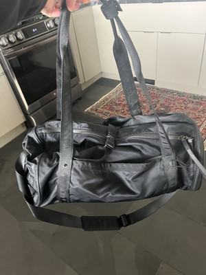 Lululemon Boston Yoga Duffle Gym Bag | eBay Lululemon Boston Yoga Duffle Gym Bag | eBay