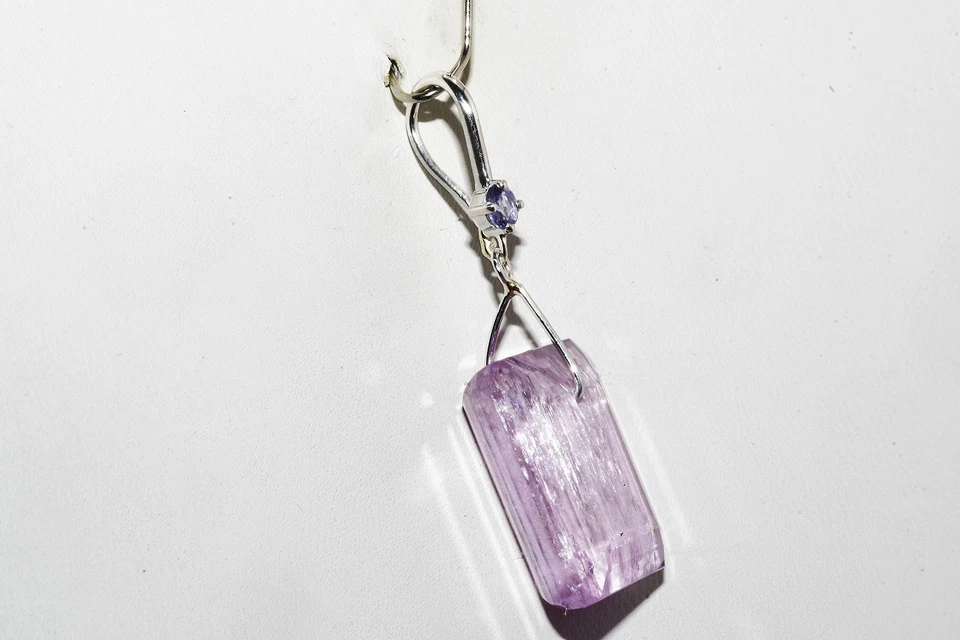 $1,000 .925 Sterling Silver 24.15CT Natural Kunzite & Tanzanite 2-Stone Pendant - Image 3 of 4