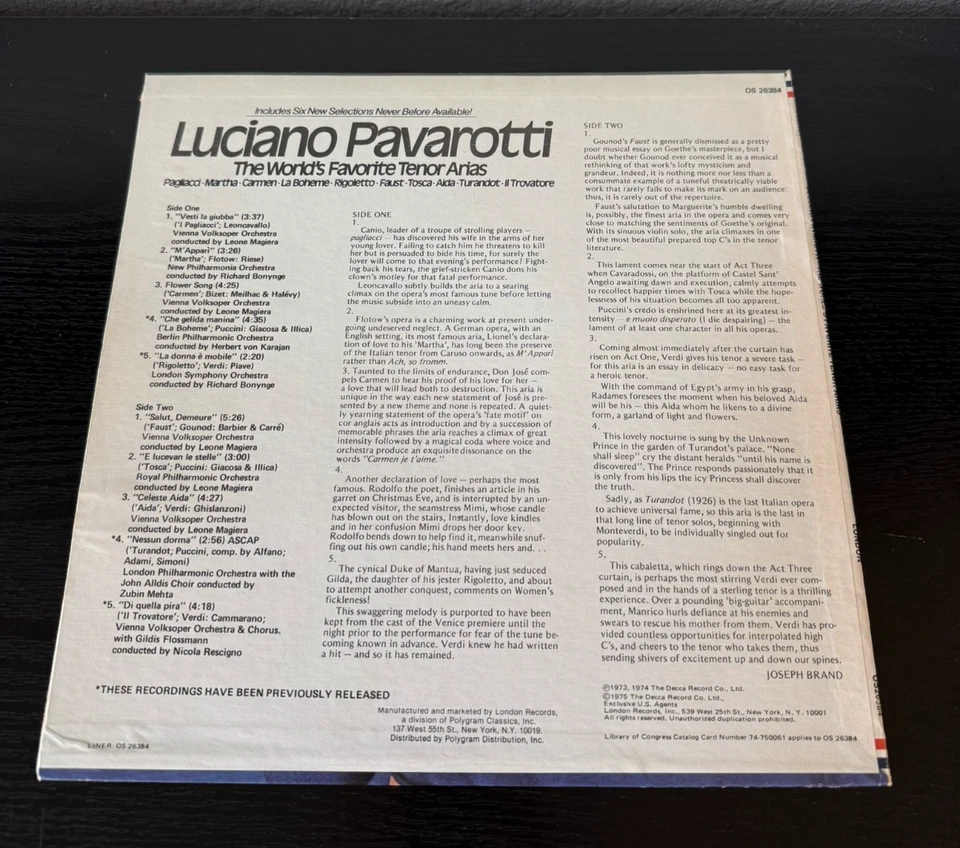 Luciano Pavarotti Signed LP The World’s Favorite Tenor Arias autograph 1975 - Image 2 of 4