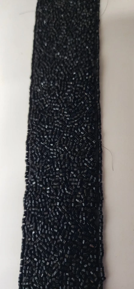 Cinta de diseño negra con cuentas a mano - 1 yarda adorno de alta costura de lujo Foto 3 de 4