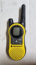 MOTOROLA TALKABOUT MH230R YELLOW HANDHELD FRS TWO-WAY RADIO WALKIE TALKIE A3.7
