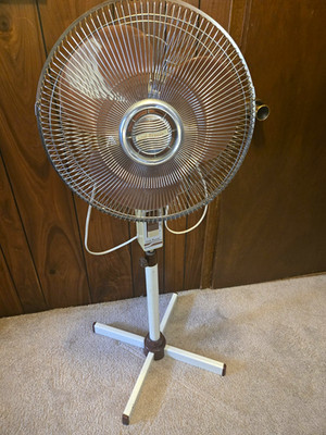 Vintage 1980s Oscillating Pedestal Fan 16'' Brown Blades Adjustable Floor Stand
