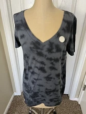 Victoria’s Secret Pink tie dye shirt medium new blue grey