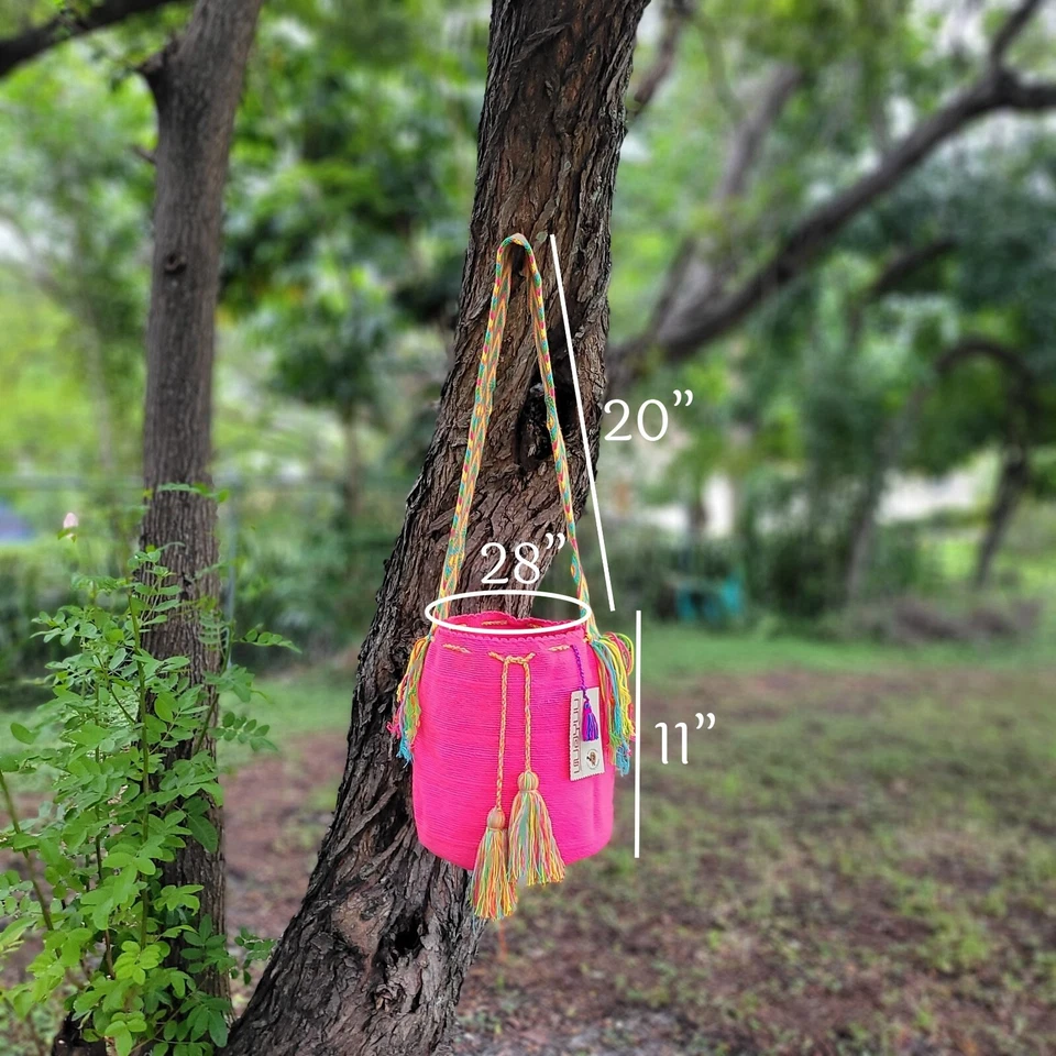 NUEVO CON ETIQUETAS 🔥 Bolso Mochila Wayuu Grande Colombiano Hecho a Mano Sólido Informal Calidad Superior ROSA Foto 2 de 4