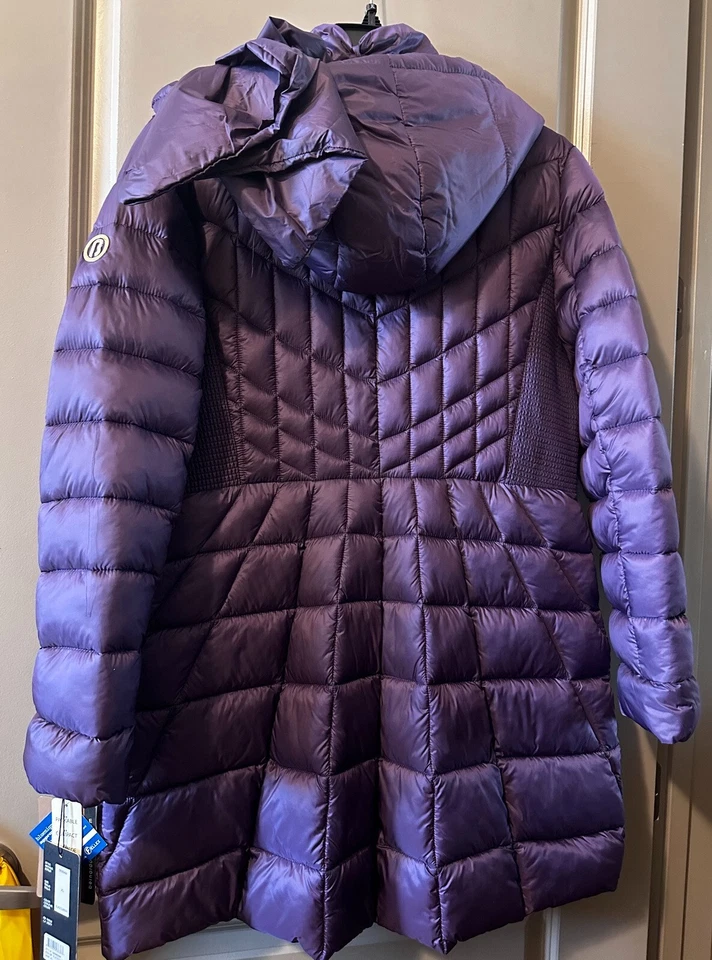 FANTASTIC BERNARDO PURPLE PUFFER COAT PACKABLE REMOVABLE BIB/HOOD SZ. XL, NWT - Image 3 of 4
