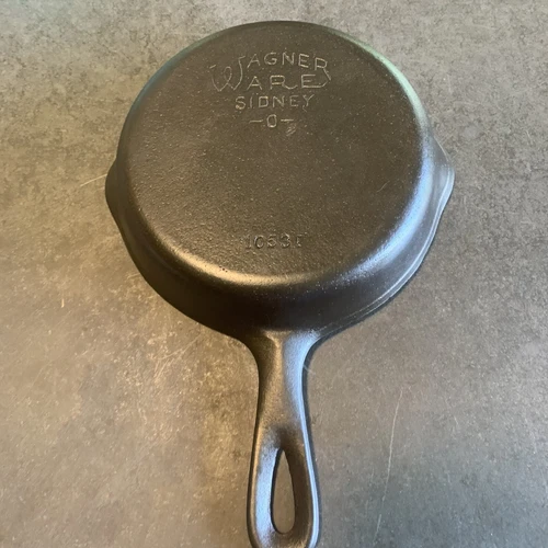 Wagner Ware Sidney - O - 1053I  #3 Cast Iron Skillet Sits Flat Restored Seasoned
