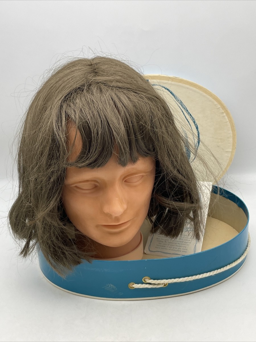 Vintage Dutch Boy Wig in Original Box Hong Kong Dynel 50D  display picture 1
